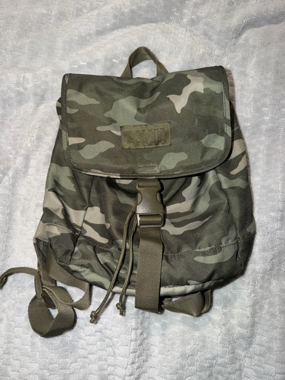 Pink Camouflage Military-Style Women’s Backpack - Olive Green